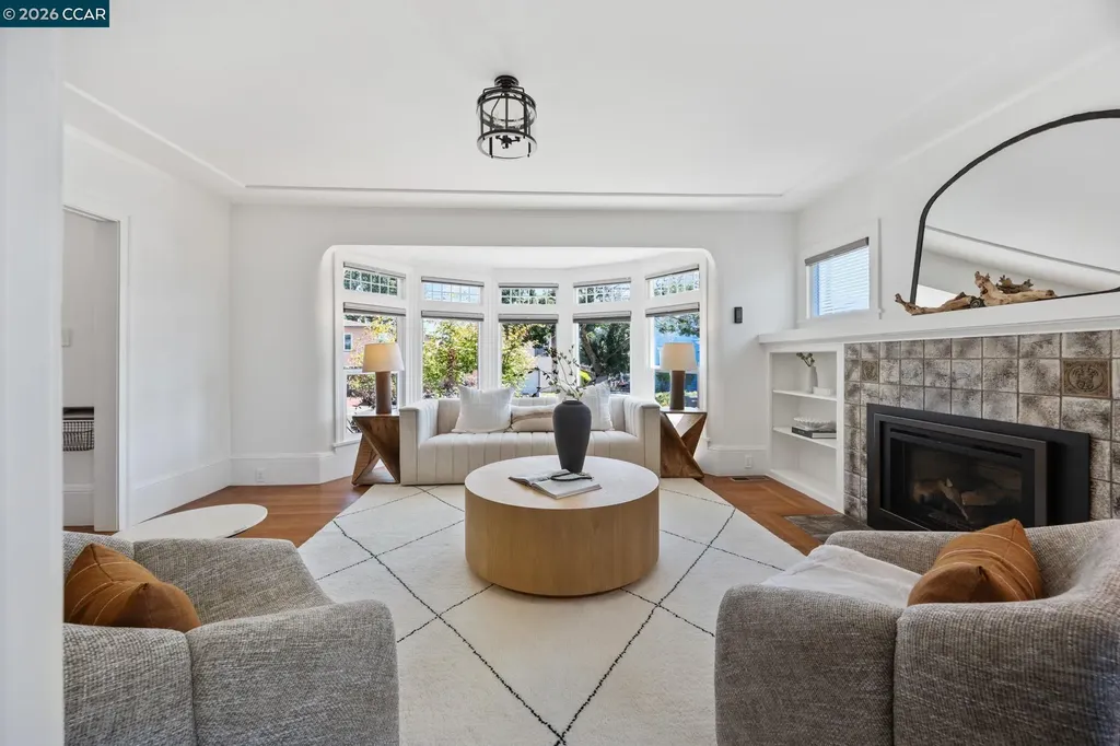 628 Poirier Street Oakland CA 94609