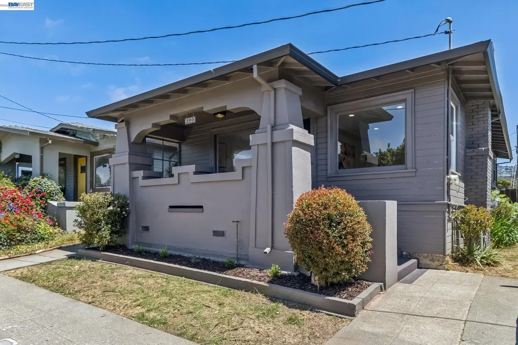 4220 Suter Street Oakland CA 94619