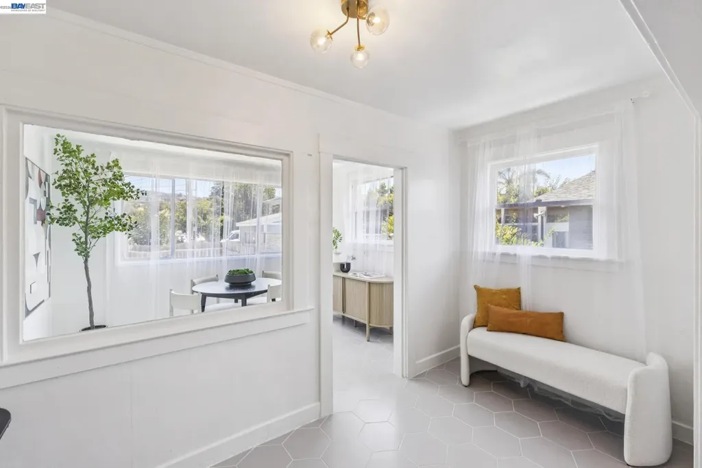 4220 Suter Street Oakland CA 94619