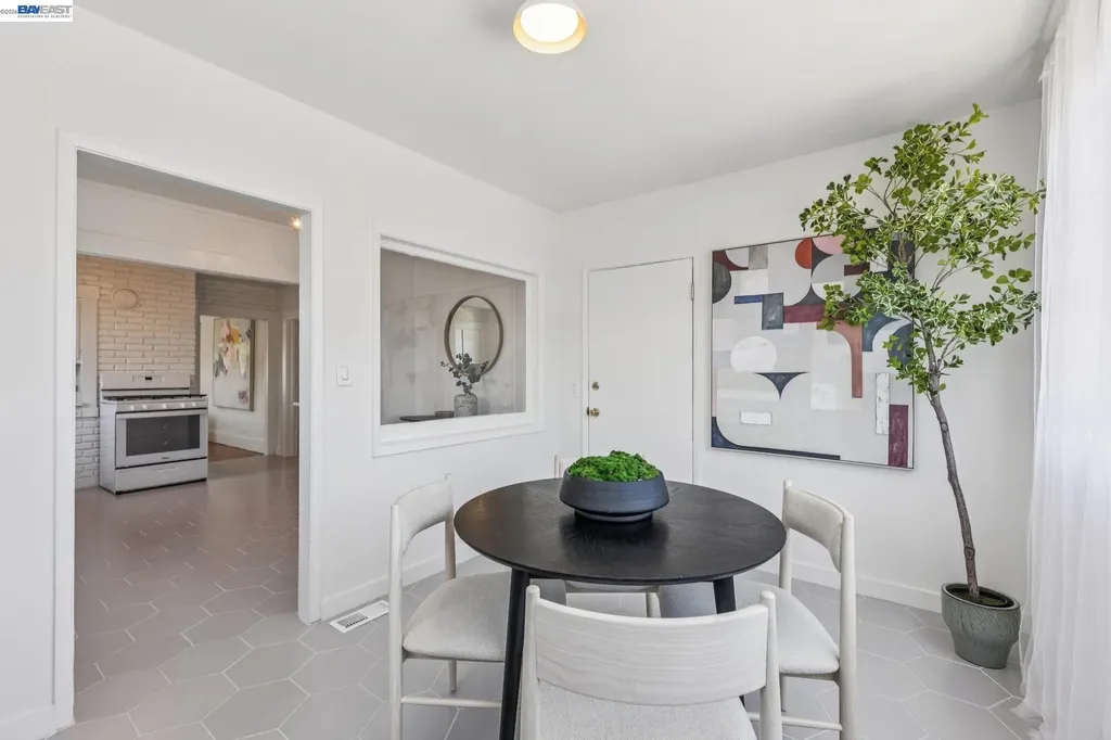 4220 Suter Street Oakland CA 94619