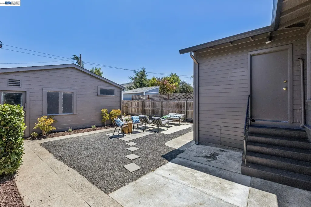 4220 Suter Street Oakland CA 94619