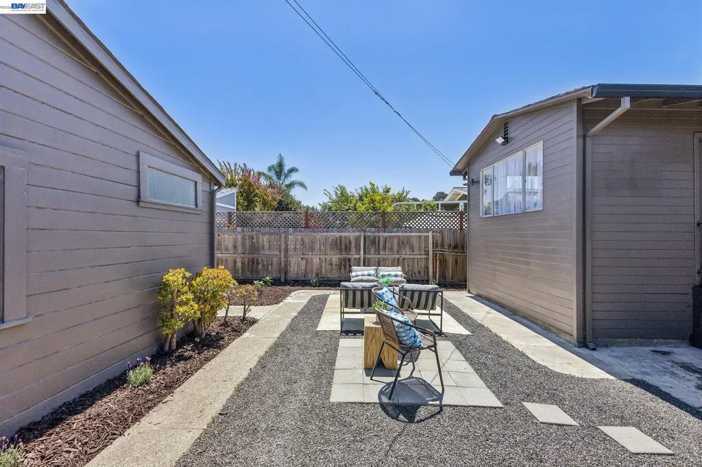 4220 Suter Street Oakland CA 94619