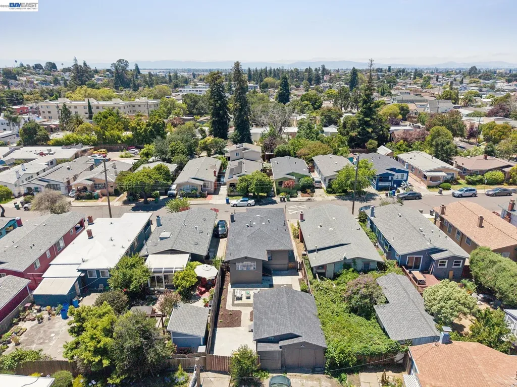 4220 Suter Street Oakland CA 94619