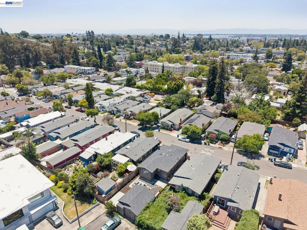 4220 Suter Street Oakland CA 94619