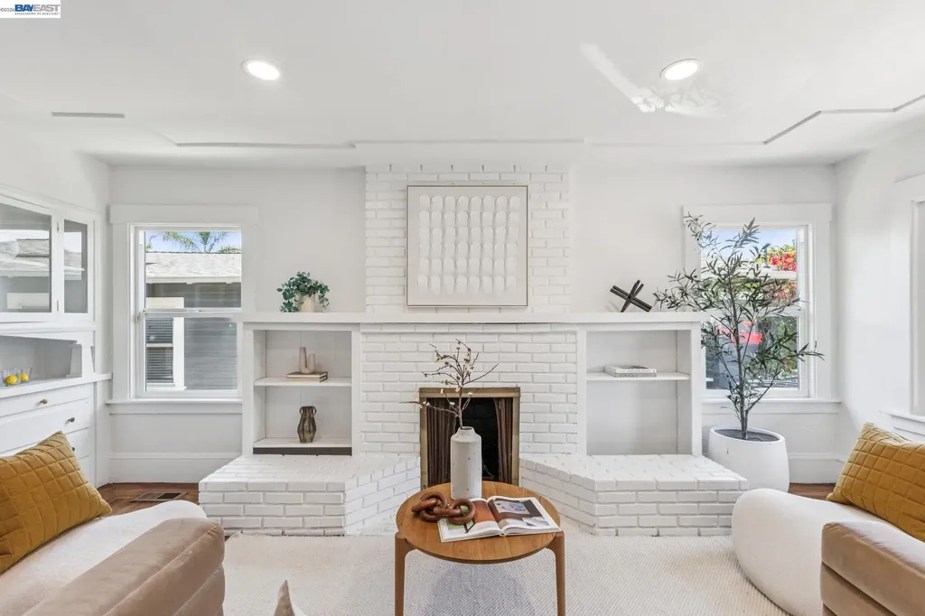 4220 Suter Street Oakland CA 94619
