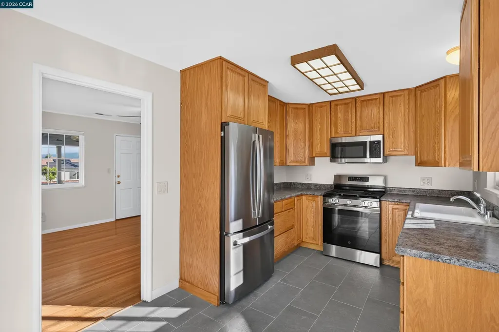 831 Fulton Way El Sobrante CA 94803