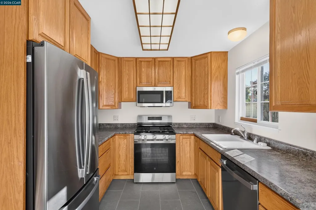 831 Fulton Way El Sobrante CA 94803