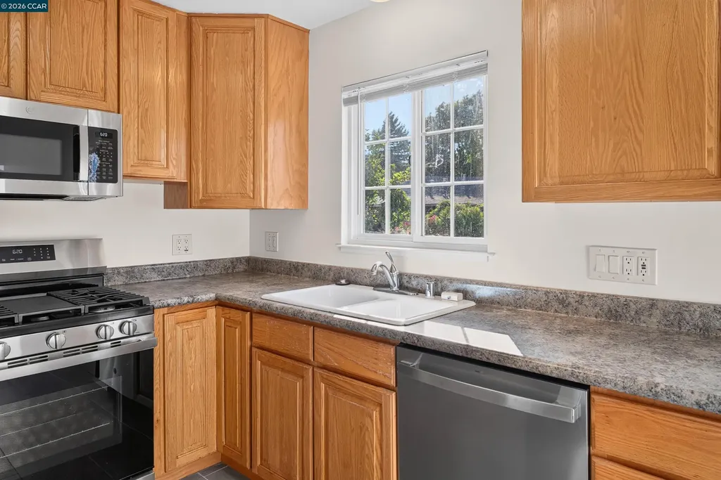 831 Fulton Way El Sobrante CA 94803