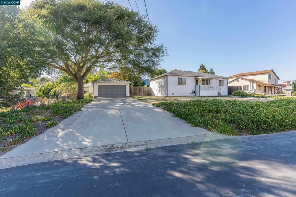 831 Fulton Way El Sobrante CA 94803