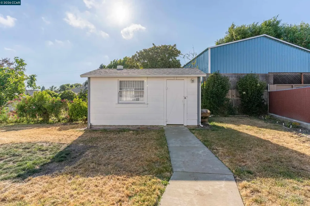 831 Fulton Way El Sobrante CA 94803