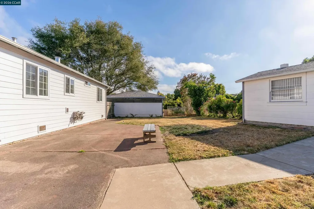 831 Fulton Way El Sobrante CA 94803