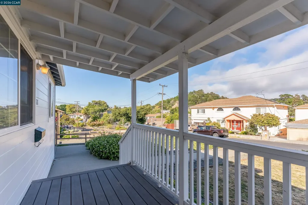 831 Fulton Way El Sobrante CA 94803