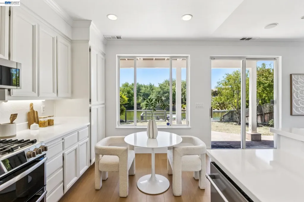 262 Ratto Road Alameda CA 94502