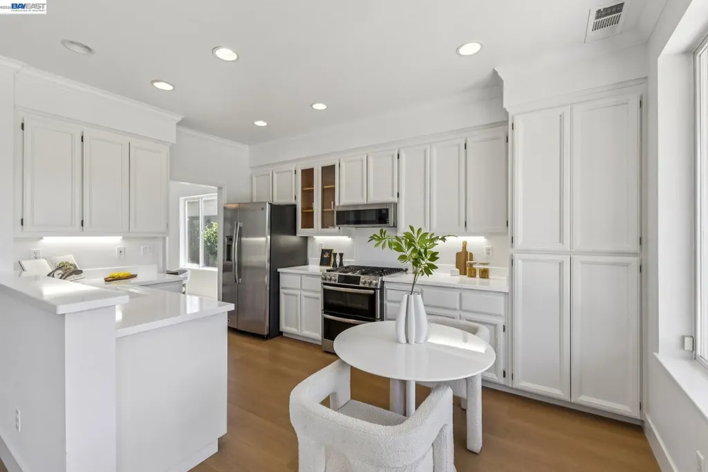 262 Ratto Road Alameda CA 94502