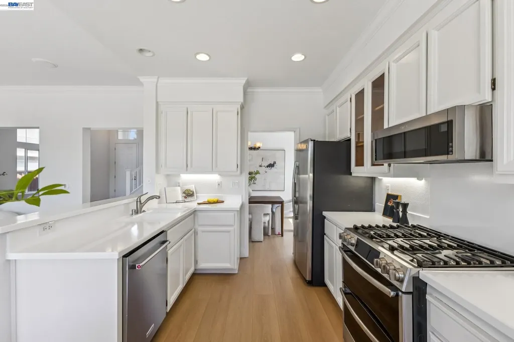262 Ratto Road Alameda CA 94502