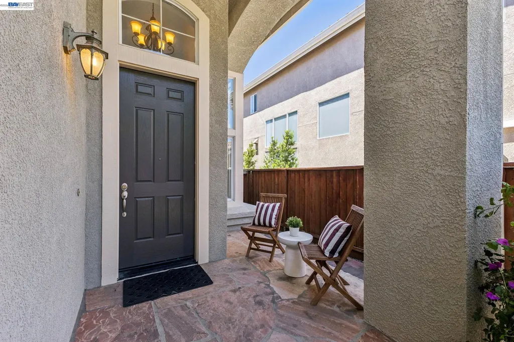 262 Ratto Road Alameda CA 94502