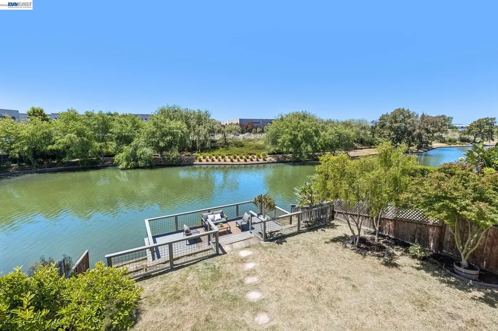262 Ratto Road Alameda CA 94502