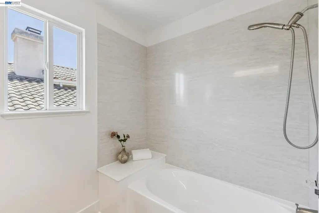 262 Ratto Road Alameda CA 94502