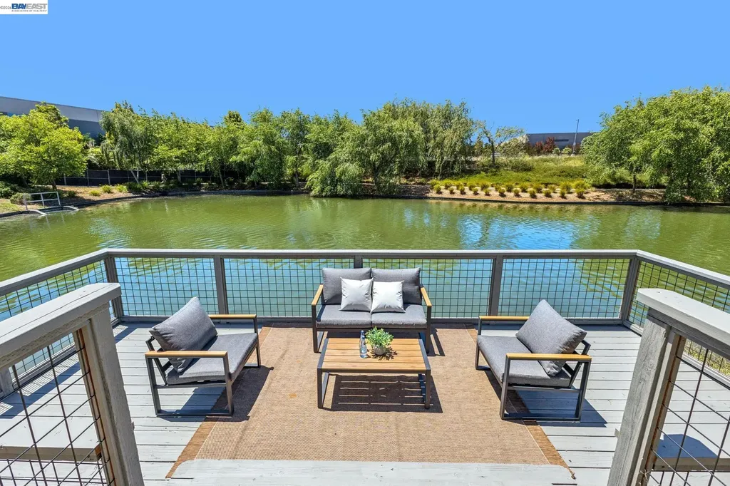 262 Ratto Road Alameda CA 94502