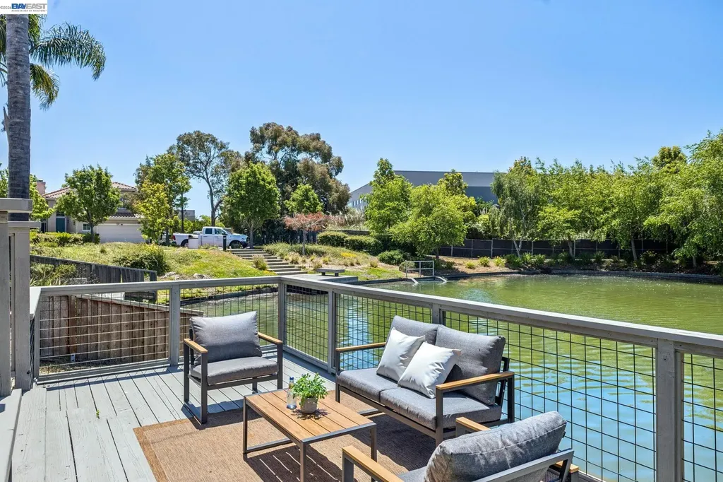 262 Ratto Road Alameda CA 94502