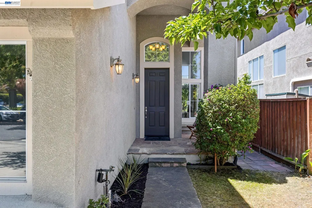 262 Ratto Road Alameda CA 94502