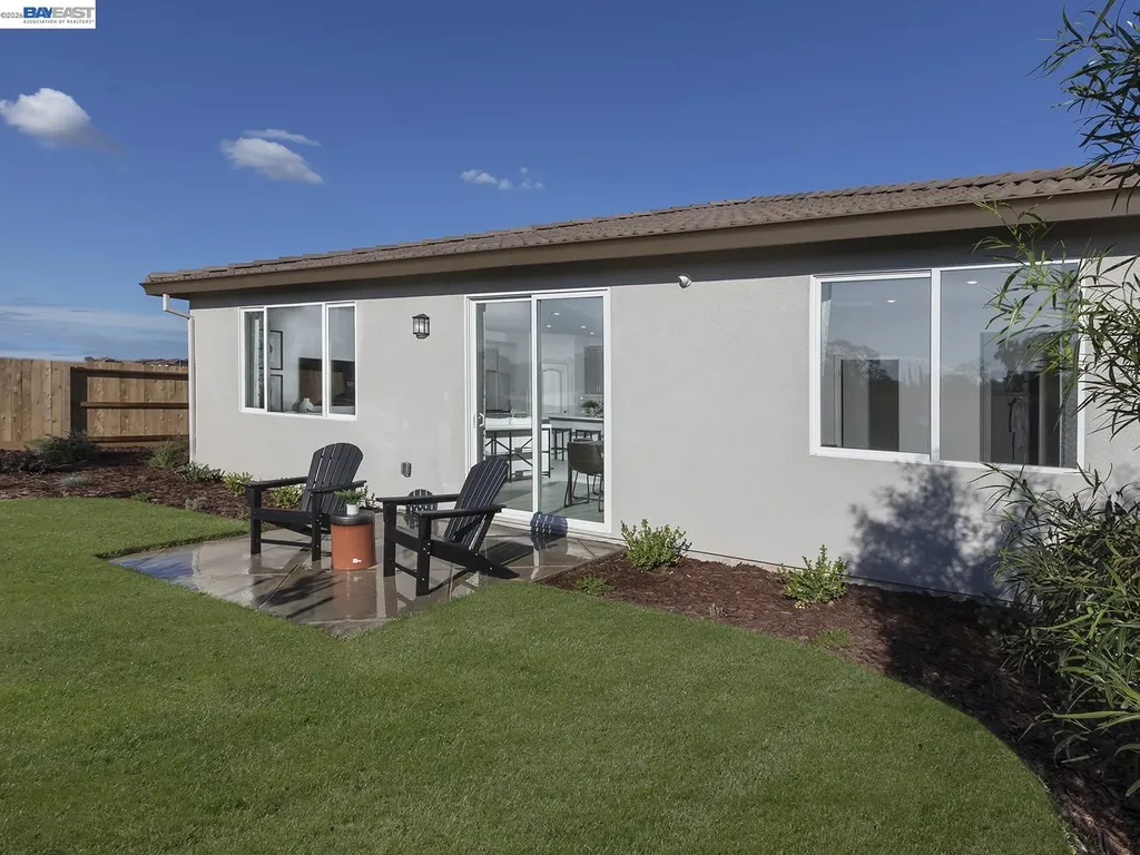 5200 Kestrel Street Antioch CA 94531