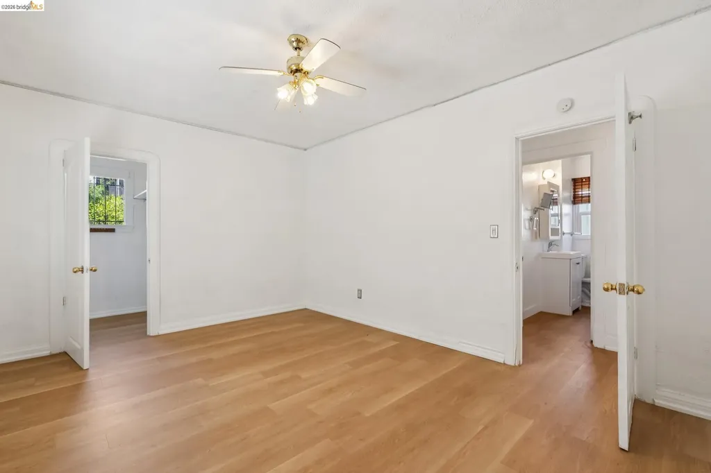 7650 Ney Avenue Oakland CA 94605