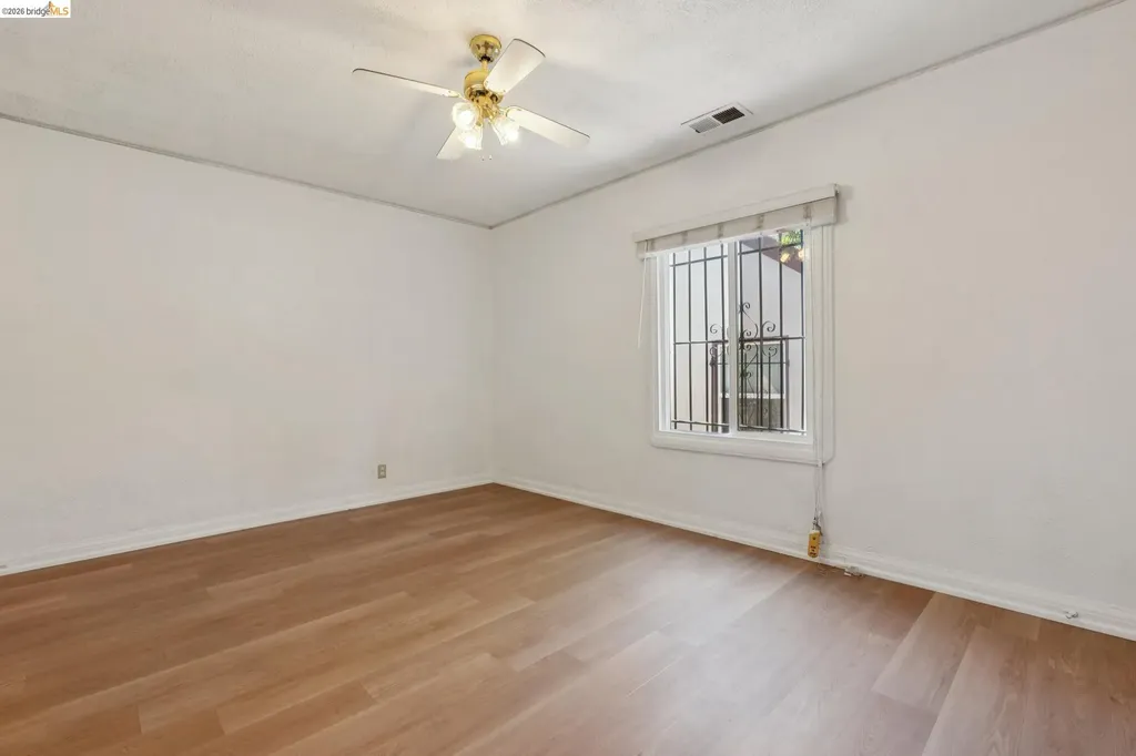 7650 Ney Avenue Oakland CA 94605