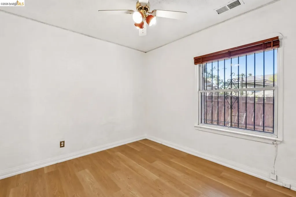 7650 Ney Avenue Oakland CA 94605