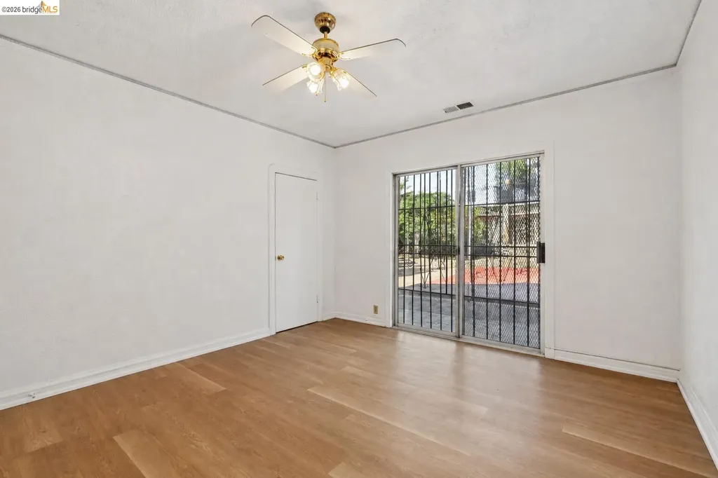 7650 Ney Avenue Oakland CA 94605