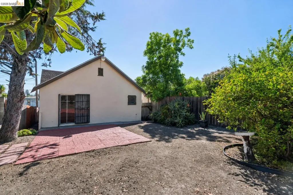 7650 Ney Avenue Oakland CA 94605