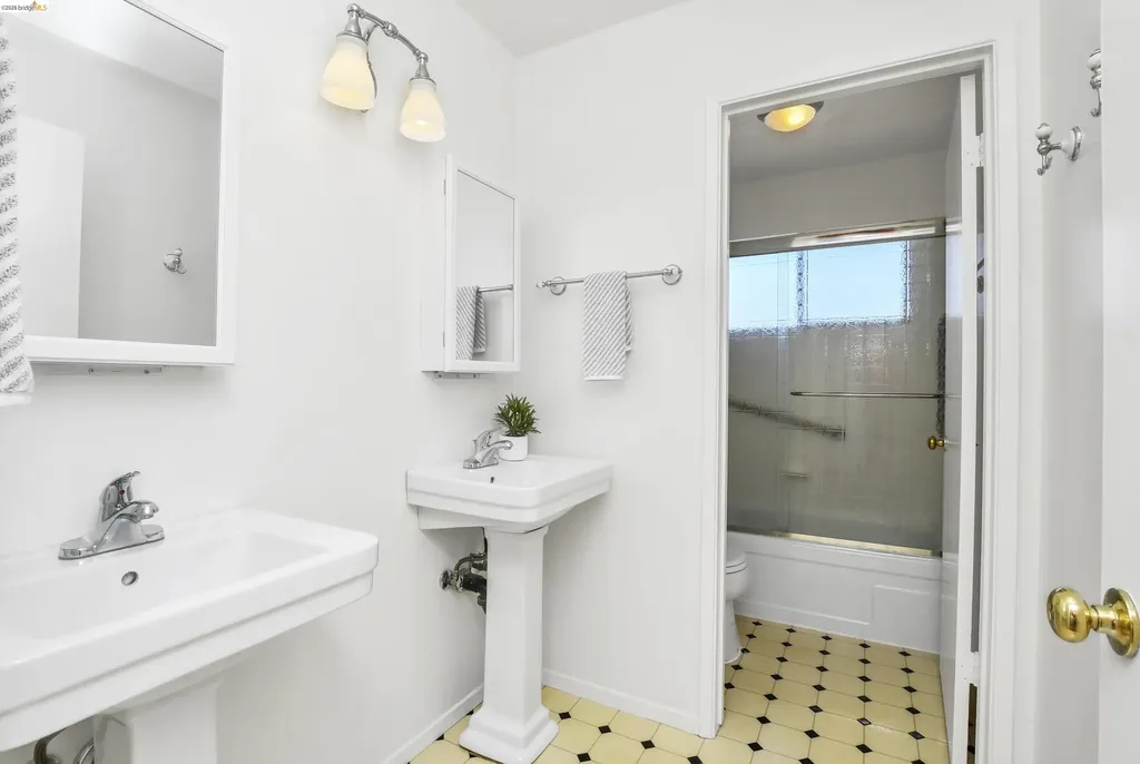 1386 Kathy Court Livermore CA 94550