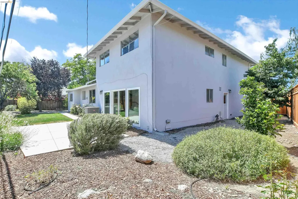 1386 Kathy Court Livermore CA 94550