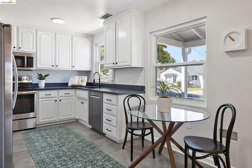 15066 Andover Street San Leandro CA 94579