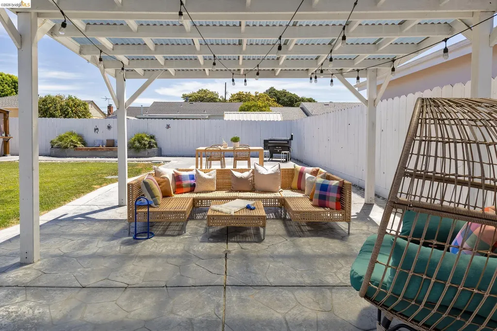 15066 Andover Street San Leandro CA 94579