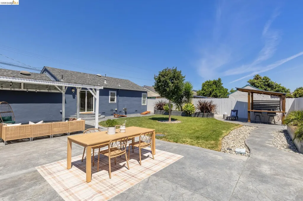 15066 Andover Street San Leandro CA 94579