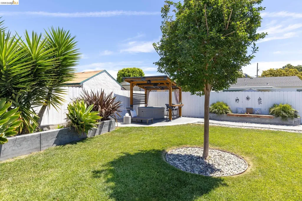 15066 Andover Street San Leandro CA 94579