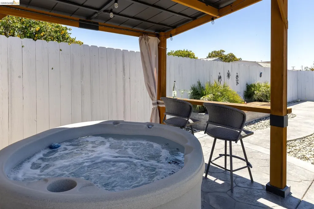 15066 Andover Street San Leandro CA 94579