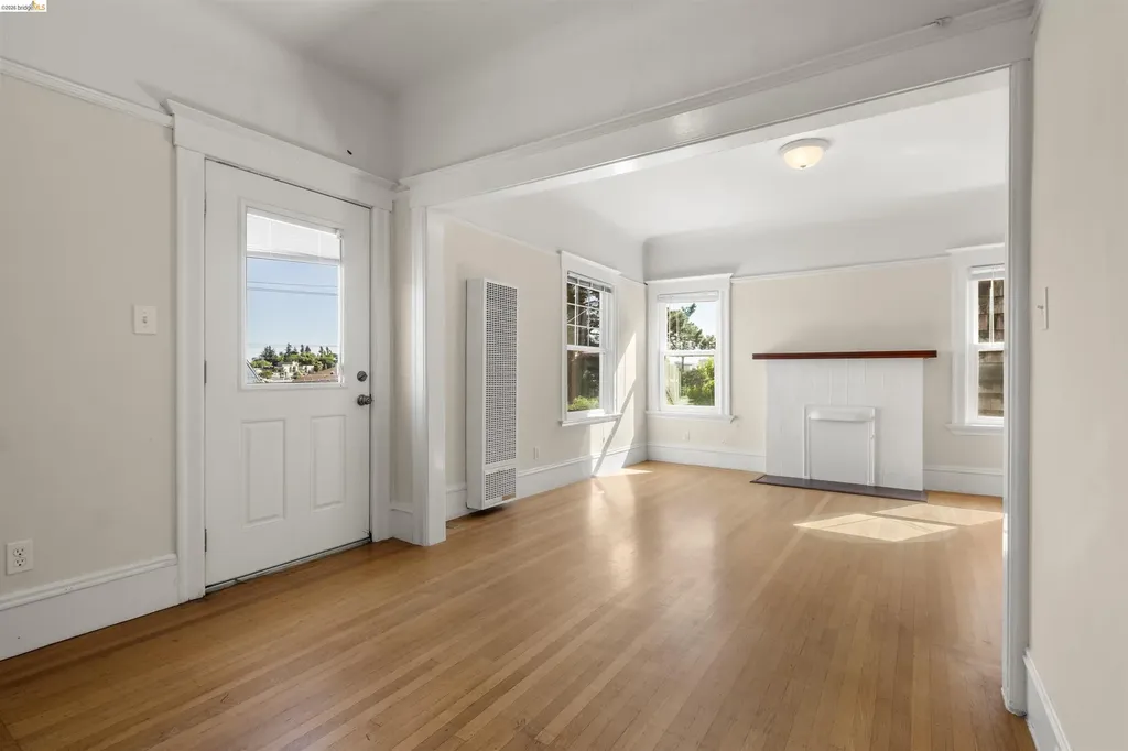 4277 Howe Street Oakland CA 94611