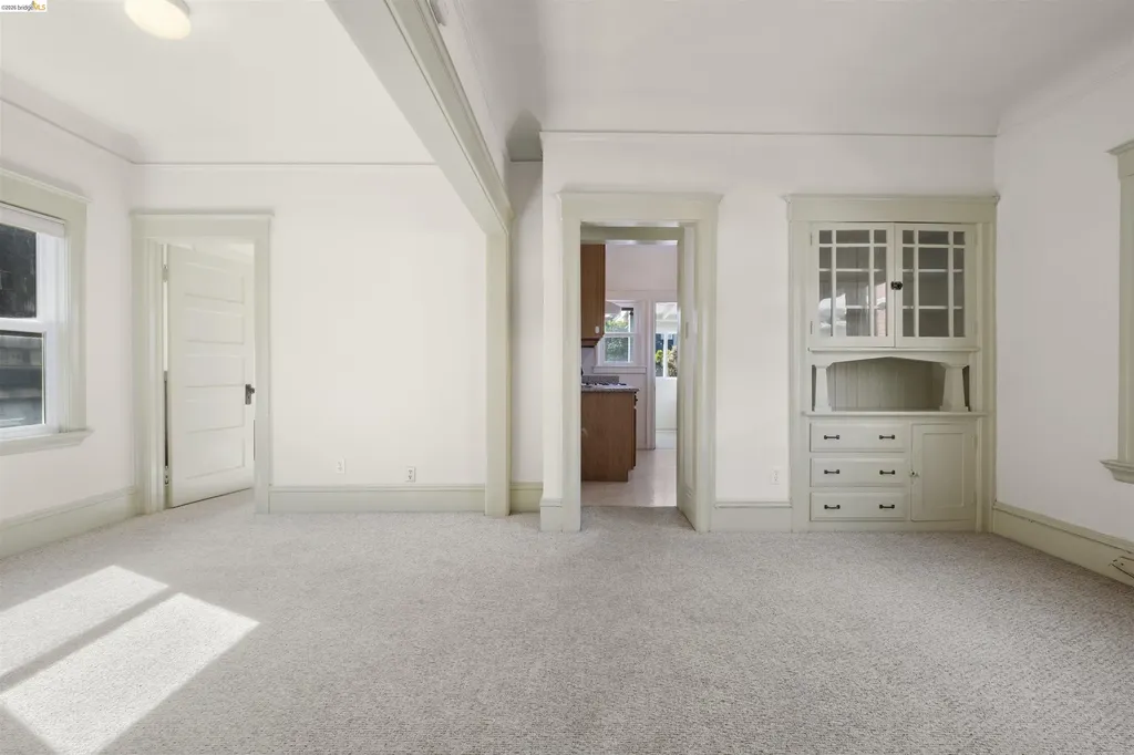 4277 Howe Street Oakland CA 94611