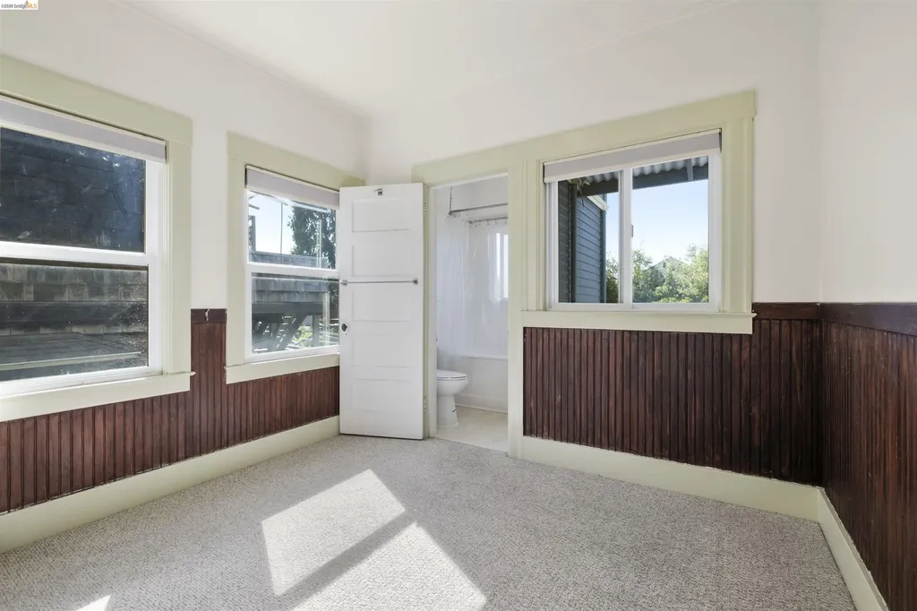 4277 Howe Street Oakland CA 94611