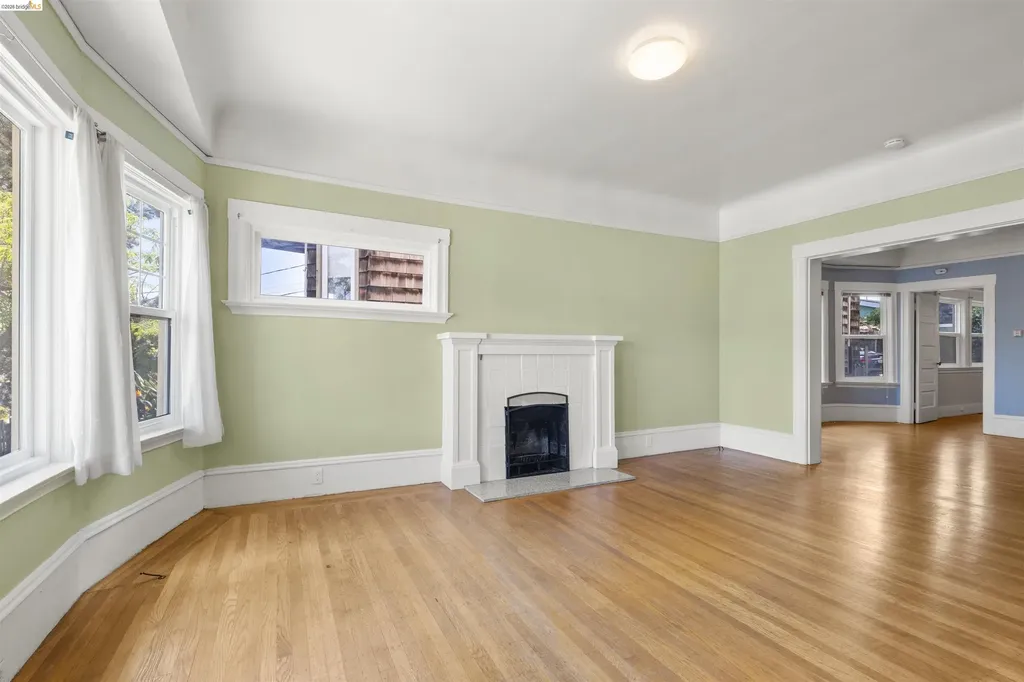 4277 Howe Street Oakland CA 94611