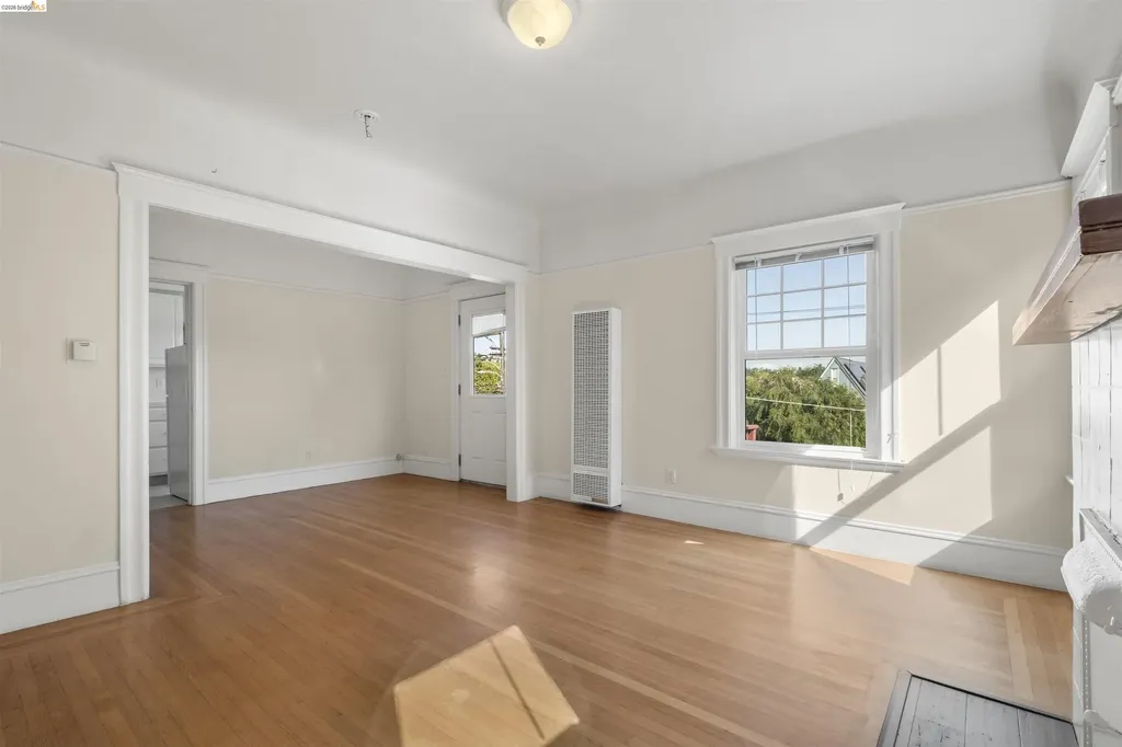 4277 Howe Street Oakland CA 94611