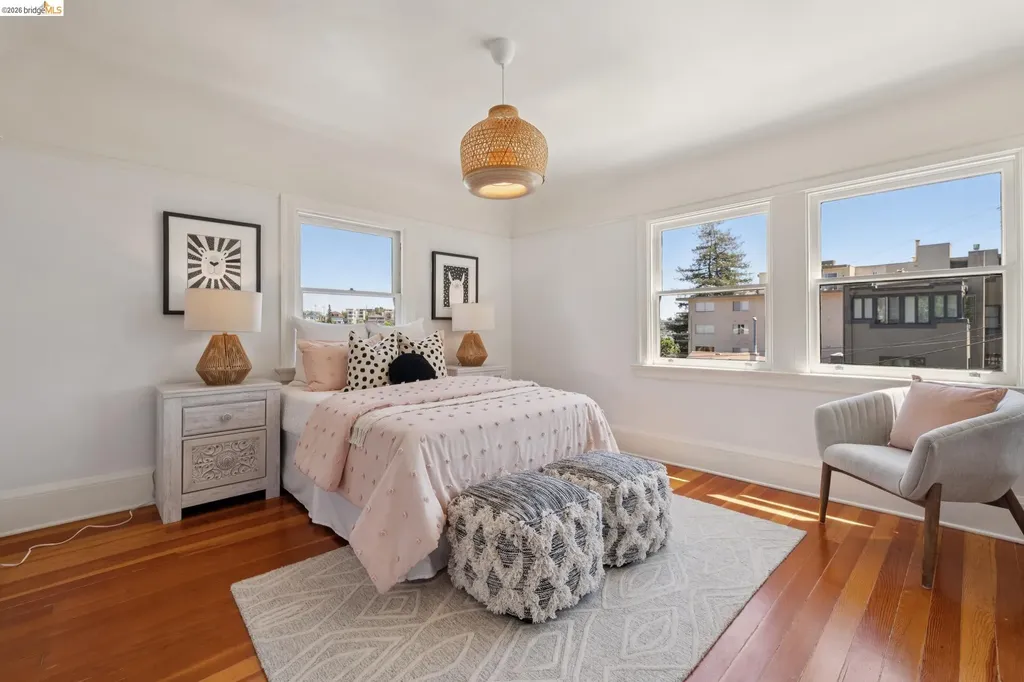 583 Mira Vista Avenue Oakland CA 94610