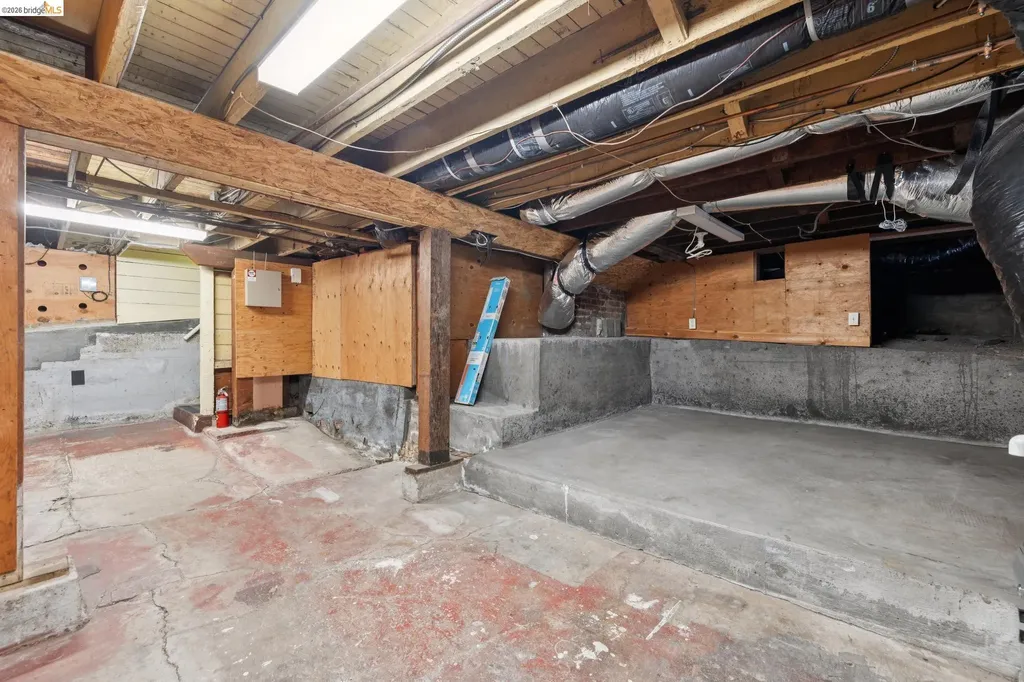 583 Mira Vista Avenue Oakland CA 94610