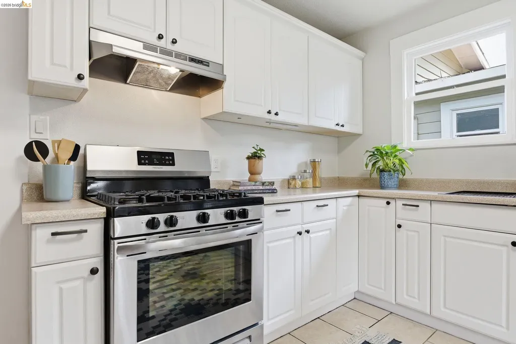 3118 Champion Street Oakland CA 94602