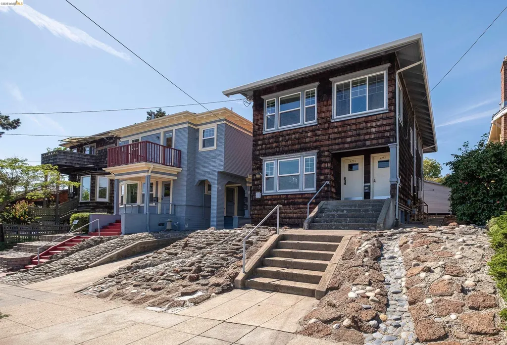 4283 Howe Street Oakland CA 94611