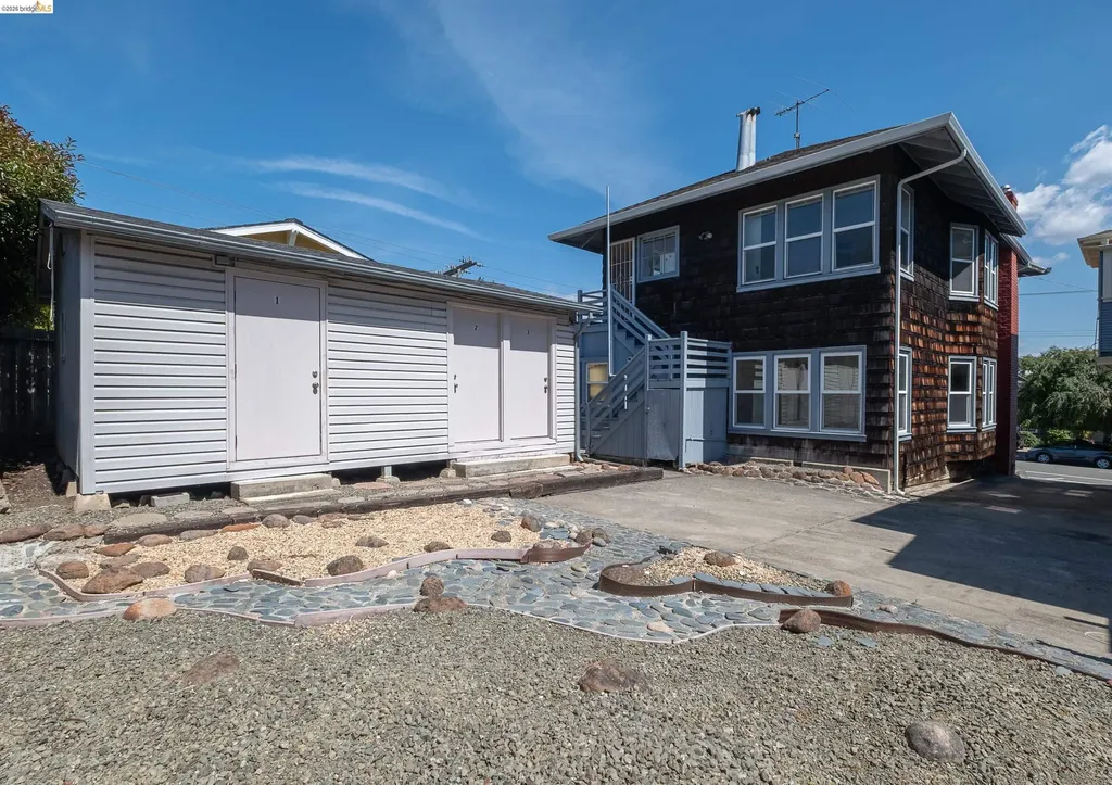 4283 Howe Street Oakland CA 94611