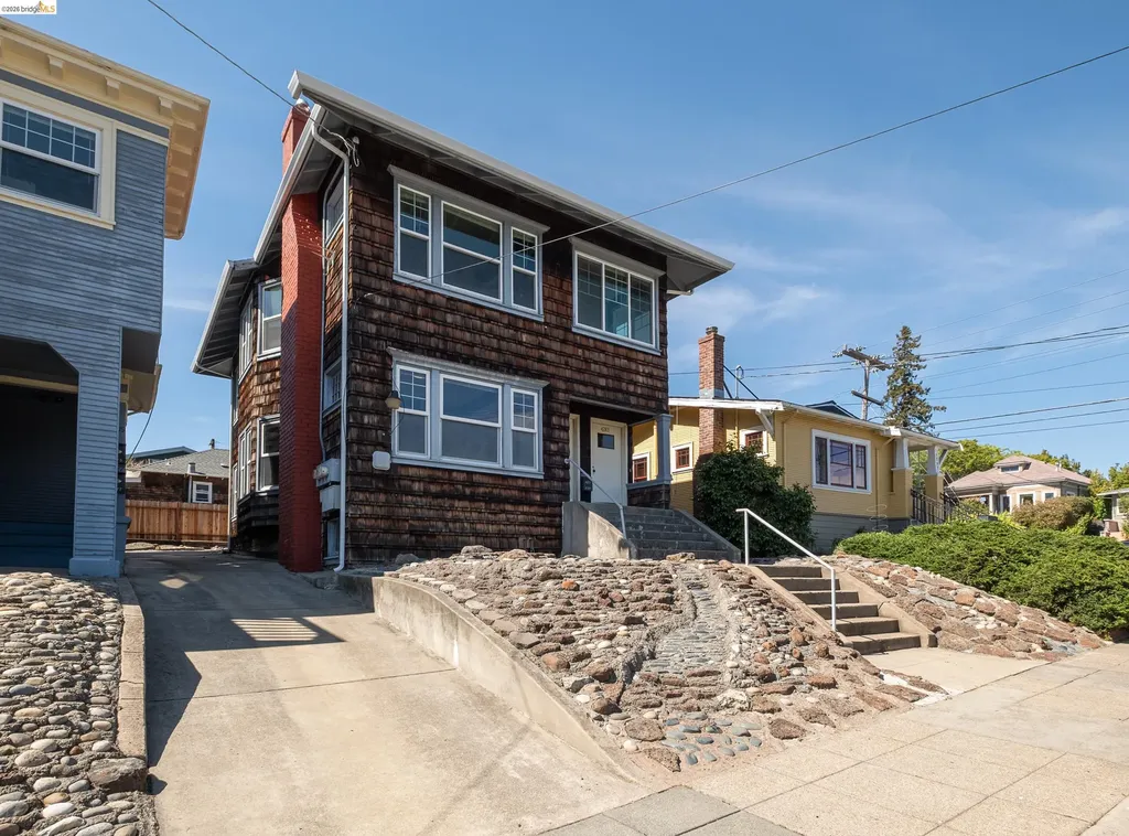 4283 Howe Street Oakland CA 94611