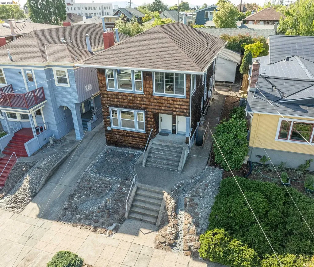 4283 Howe Street Oakland CA 94611